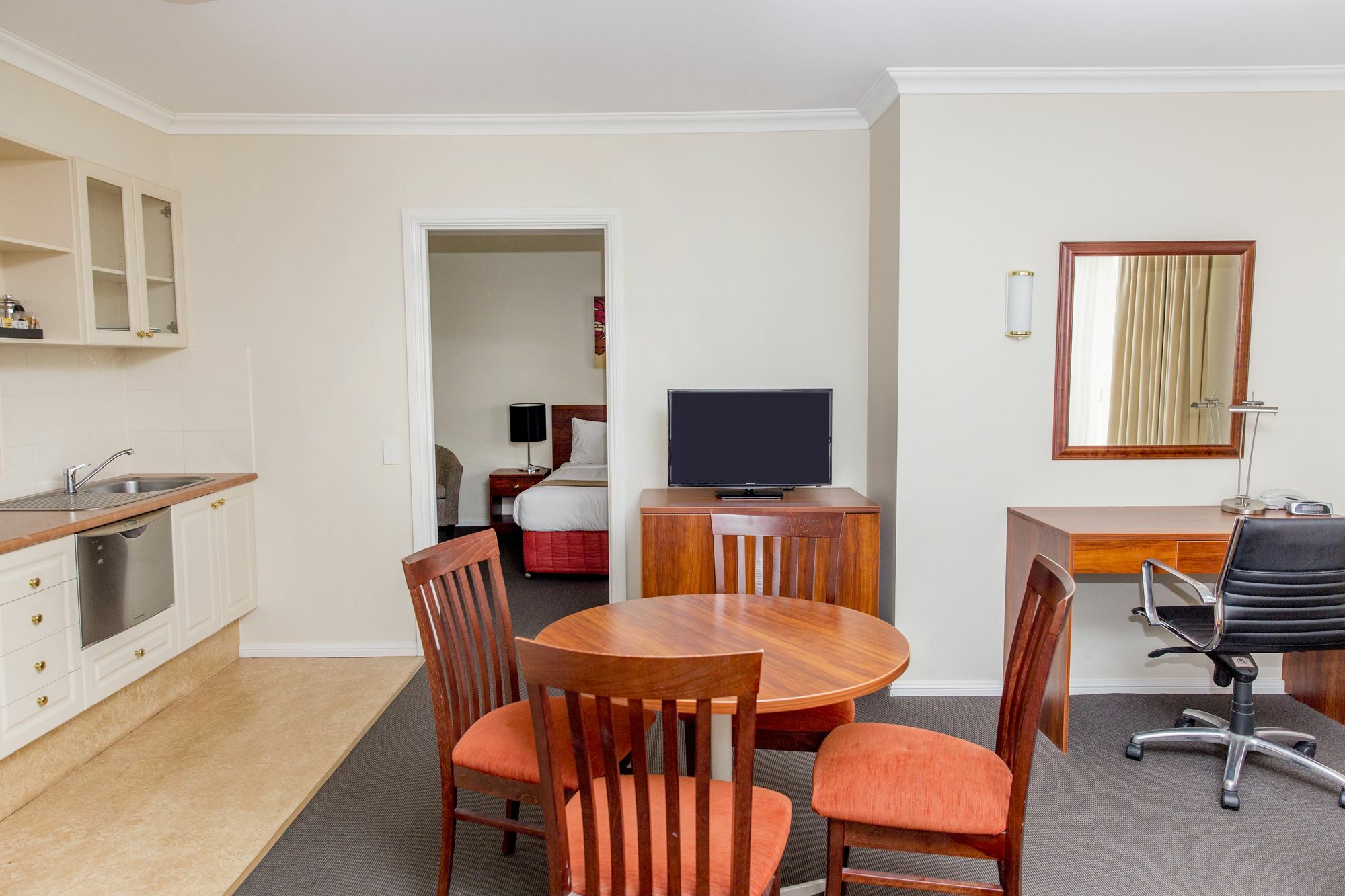 Charlotte Apartments Bathurst Exterior photo