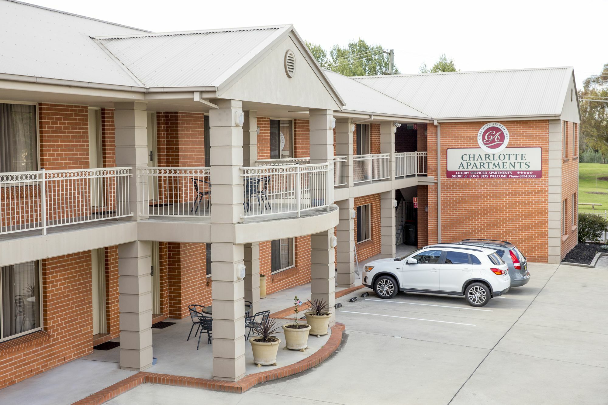 Charlotte Apartments Bathurst Exterior photo